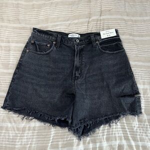 NWT Abercrombie and Fitch womens ‘dad shorts’ size 14